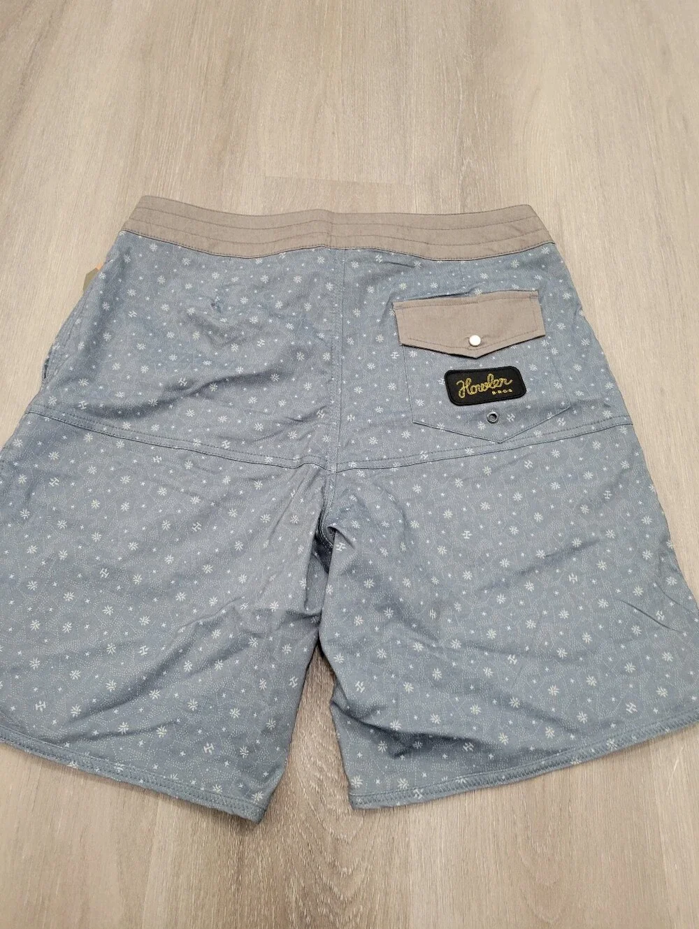 Howler Brothers Gray Patterned Board Shorts NWT! Size 32